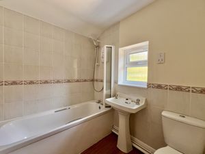 Photo 19- click for photo gallery